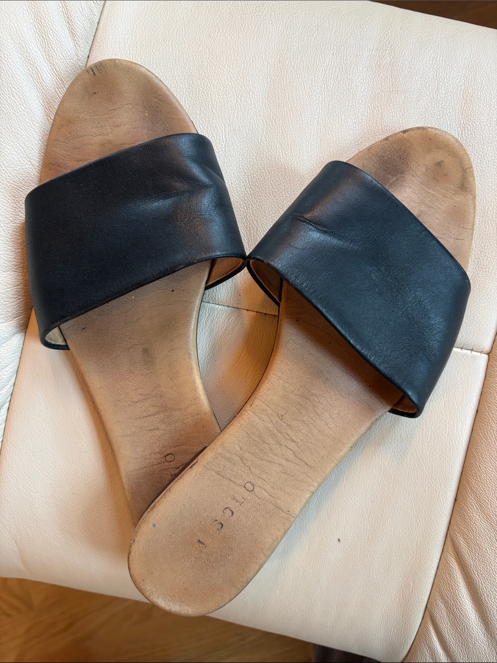 Nisolo Isla Slide
